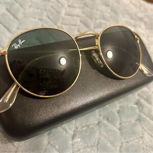Ray-Ban Classic Gold and Black Round Sunglasses, RB3447